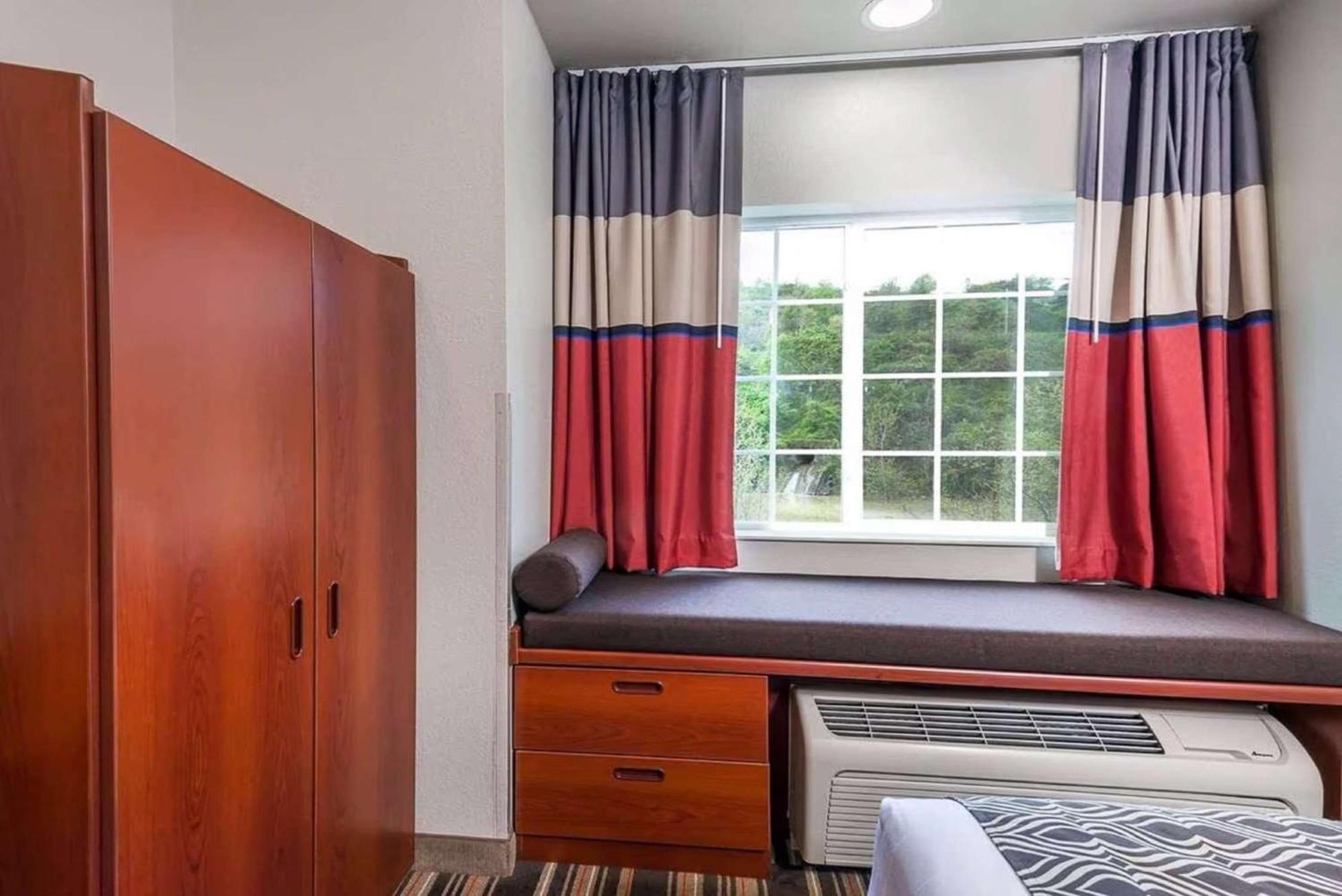 Hotel Sonesta Essential Morgantown Extérieur photo
